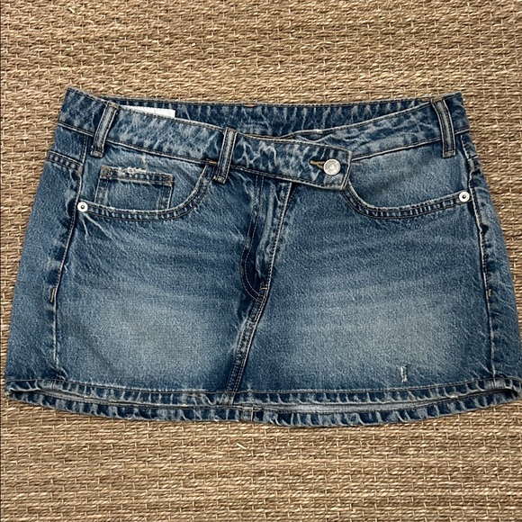 Zara Dresses & Skirts - Zara denim mini skirt